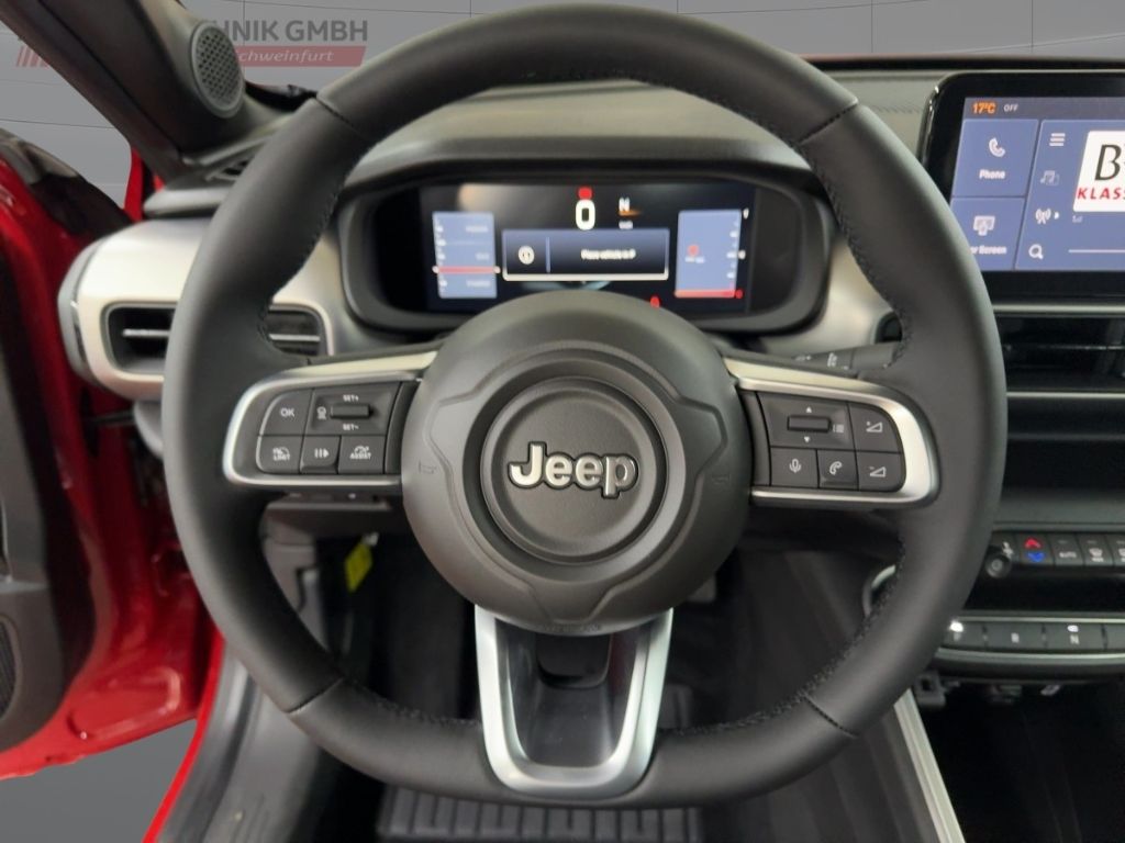 Fahrzeugabbildung Jeep Avenger e-Hybrid Altitude ALLWETTER NAVI WINTER
