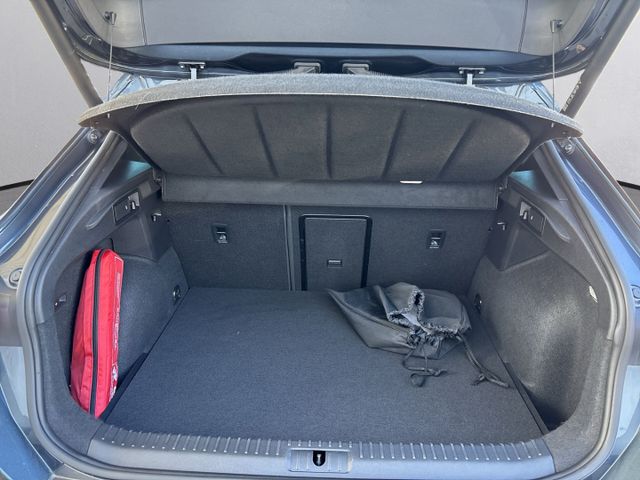 Formentor VZ 1,4 e-HYBRID *AHK+PANO+LED+NAVI+KAM