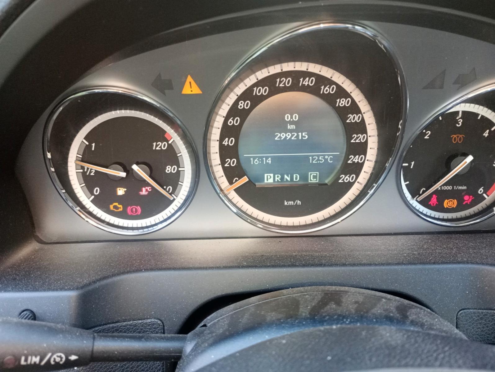 Mercedes-Benz C220 2008 — photo 5