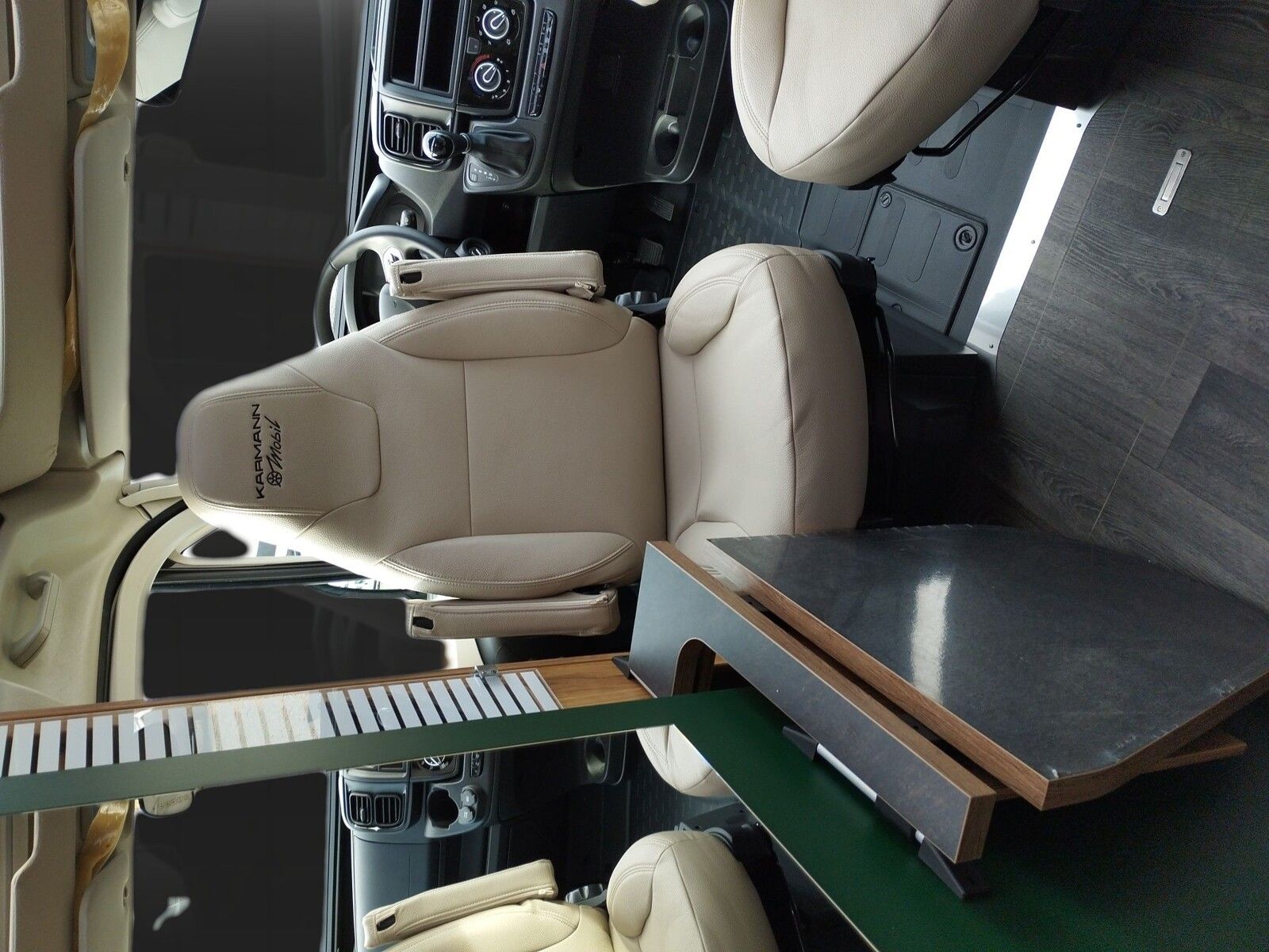 Fahrzeugabbildung Karmann Dexter DE 600 Automatik, Concept