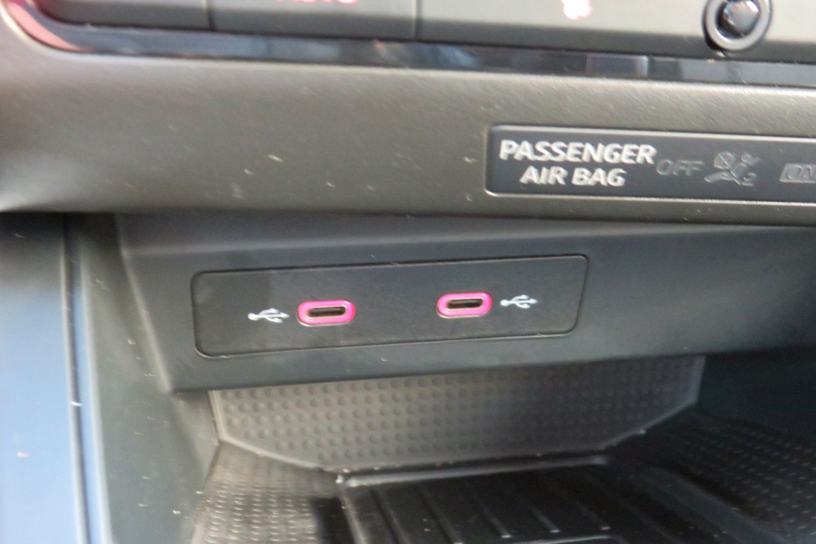 Fahrzeugabbildung SEAT Arona Style DSG FULL-LINK SITZH KAMERA GJ ACC 1H