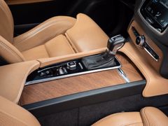 Volvo XC 90 – 18 / 30