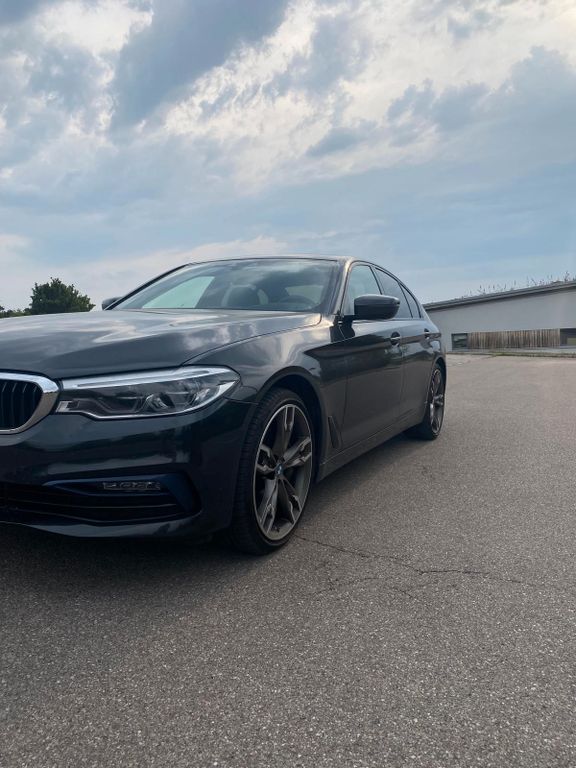 Image of BMW 540