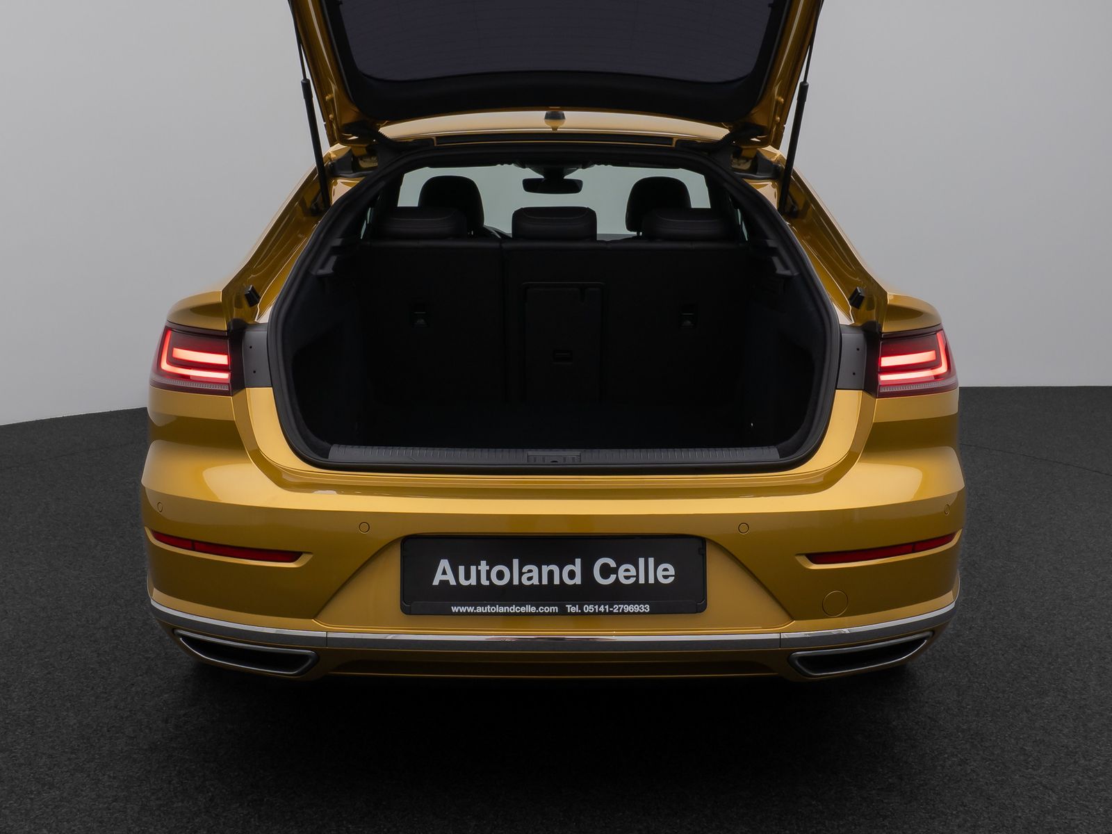 Fahrzeugabbildung Volkswagen Arteon R-Line Kamera Fernlichtassist ACC 8Fach