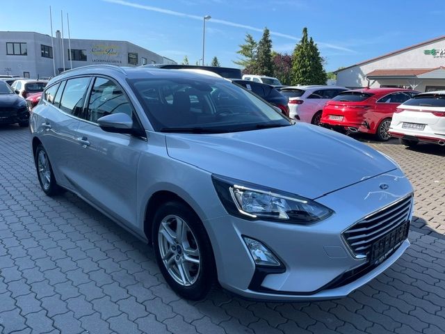 Fahrzeugabbildung Ford Focus Cool & Connect Kamera LED Navi PDC