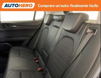 Alfa-Romeo Stelvio - 9