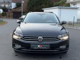 Volkswagen Passat Variant Business 2.0TDI/LED/AHK - Volkswagen Passat mit Diesel-Antrieb