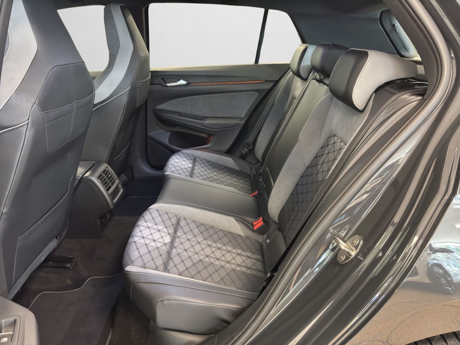 Volkswagen Golf - Bild 15