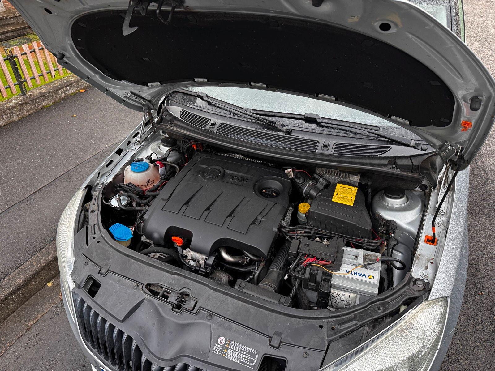 Skoda Fabia 2011 — photo 13