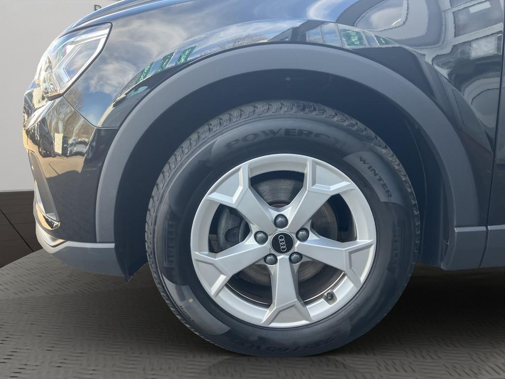 Audi Q3 35TDI S-Tr. Navi AHK LED