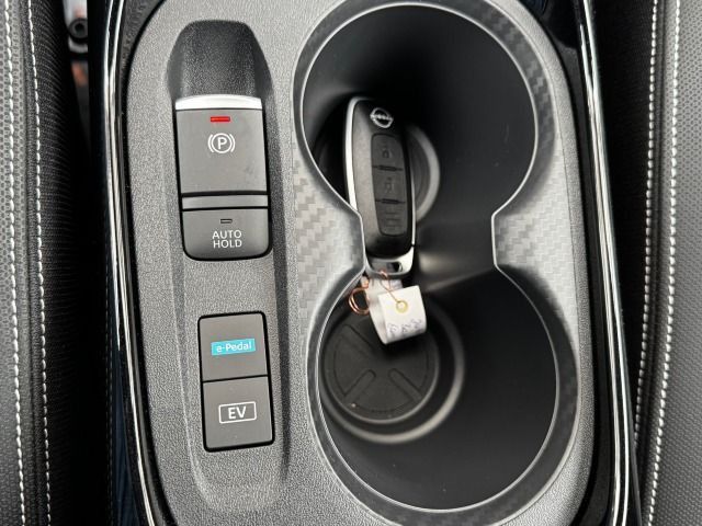 Fahrzeugabbildung Nissan Juke 1.6 Hybrid Tekna Leder*Bose*TechoPack*MJ24