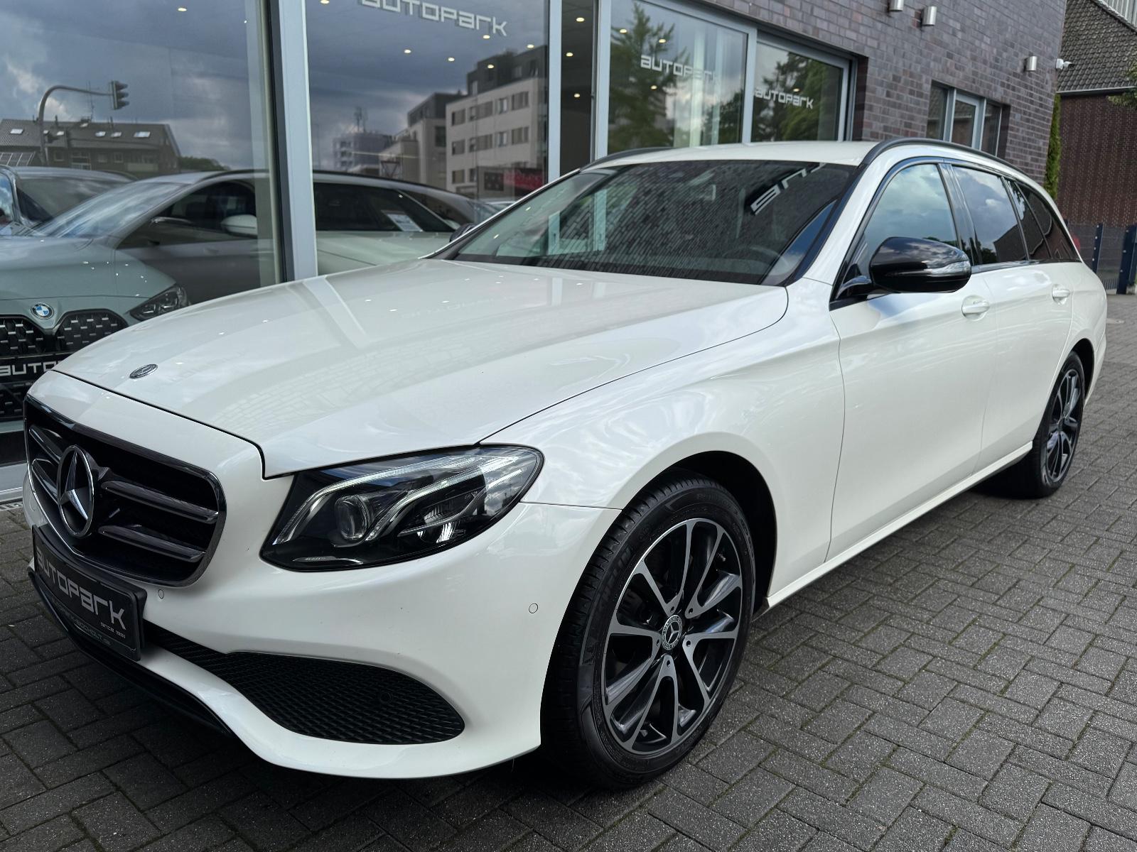 Mercedes-Benz E220d T Avantgarde Night Multibeam Burmester ACC