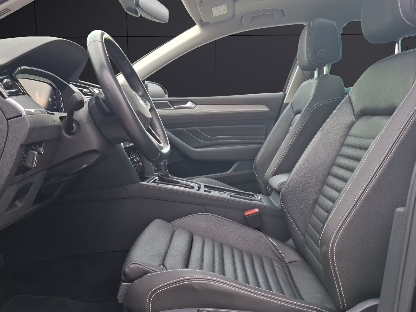 Fahrzeugabbildung Volkswagen Passat Variant TDI Business DSG Standhzg. Matrix