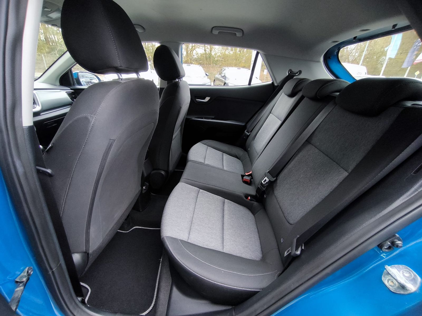 Fahrzeugabbildung Kia Stonic 1.0 T-GDI NAVI+KAM+PDC+MFL+TEMP+APPLE+DAB