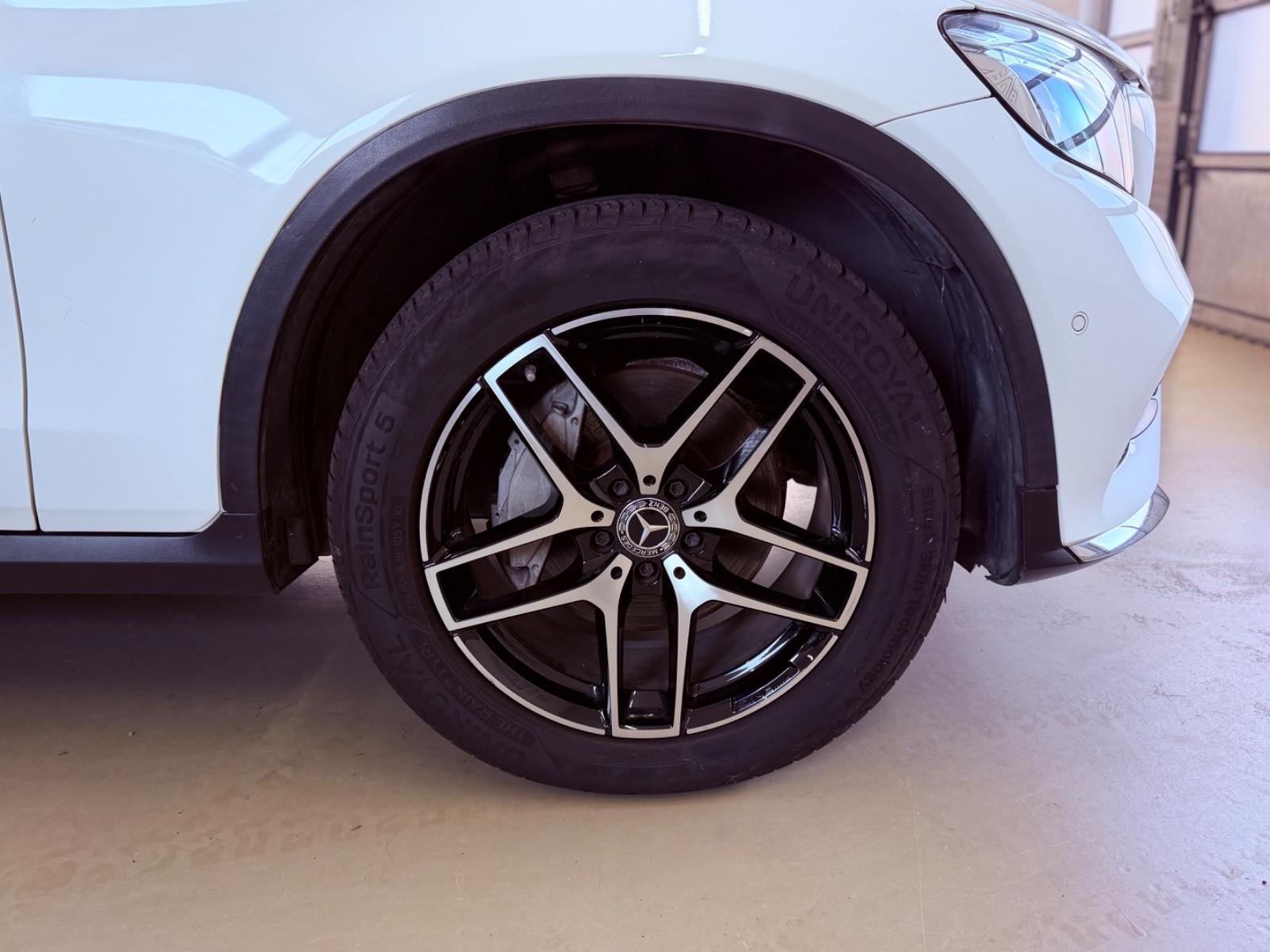 Mercedes-Benz GLC 300 AMG LINE KAMERA