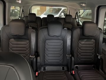 Ford Tourneo Custom 2.0 EcoBlue L1 Titanium