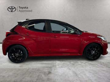Toyota Yaris - 4