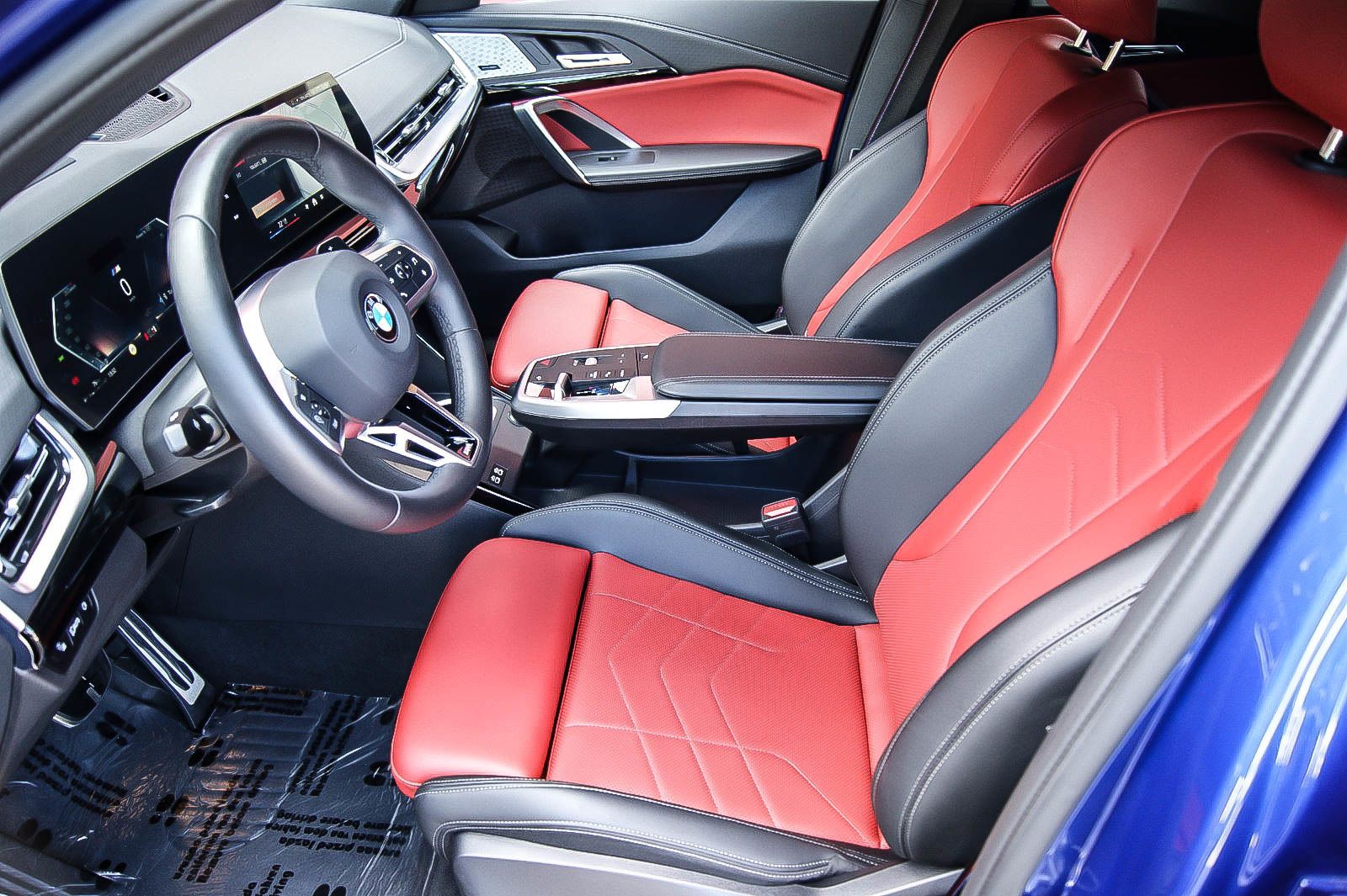 Fahrzeugabbildung BMW X2 20 i sDrive M Sport Pro IconicGlow Coral Rot