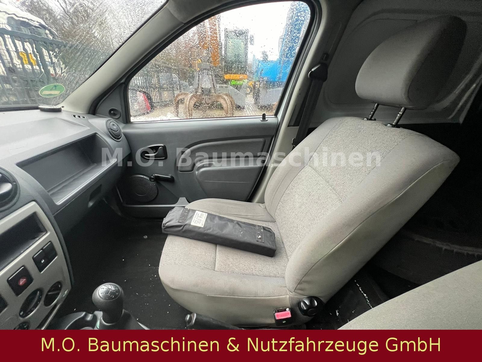 Fahrzeugabbildung Dacia Logan Express Ambiance / Kastenwagen