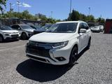 Mitsubishi Outlander PHEV Basis 4WD--NEUE BATTERIE - Mitsubishi Outlander in Mainz