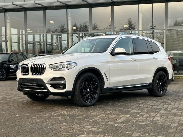 BMW X3 xDrive 30 d Luxury Line / Glasdach / Standh.