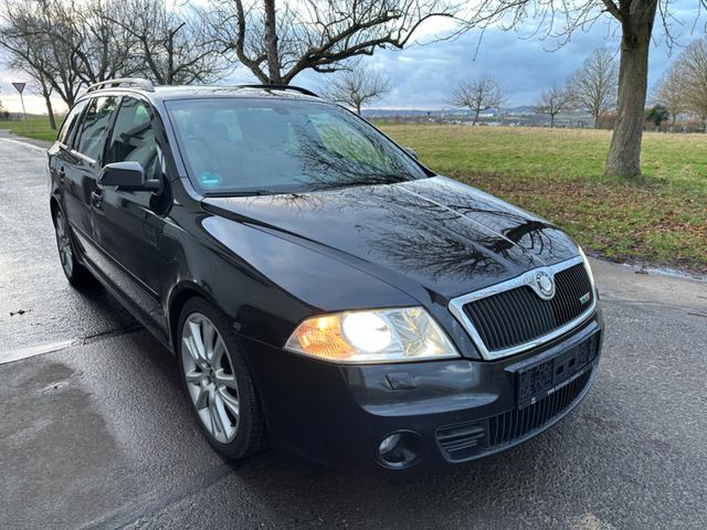 Skoda Octavia Combi RS /Xenon /Navi