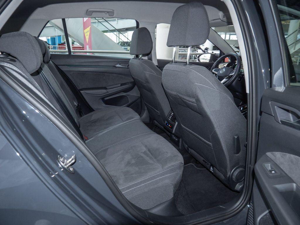 Volkswagen Golf VIII 2.0 TSI Style LED-Plus Massage Keyless, миниатюра 5