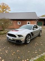 Ford Mustang GT Roush  - silberne Ford Mustang