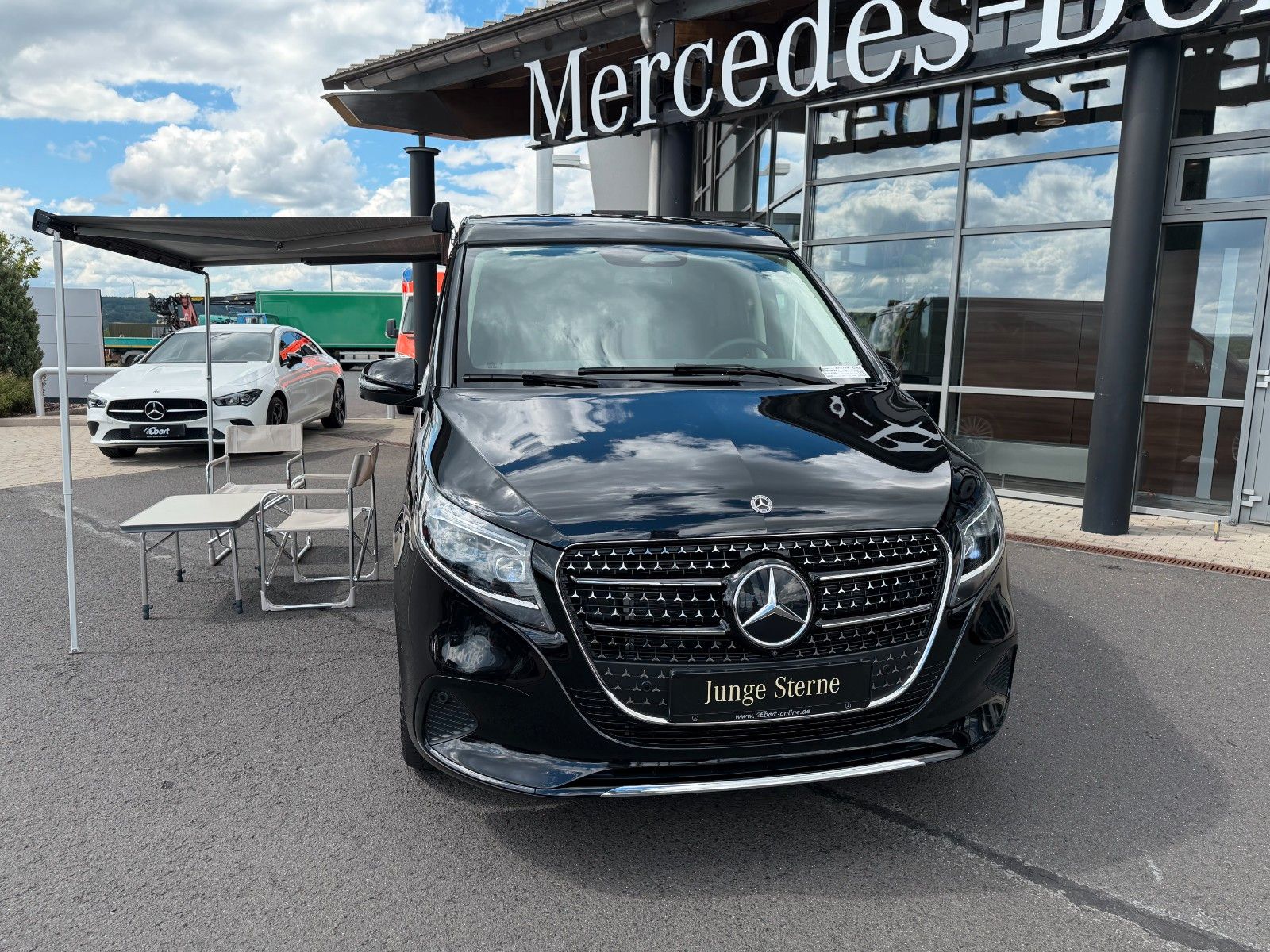 Fahrzeugabbildung Mercedes-Benz V 250 d Marco Polo 4MATIC AIRMATIC AHK2,5 Markis