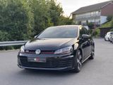 Volkswagen Golf VII Lim. GTI 220PS/Bi-Xenon/Dynaudio/NAVI - Volkswagen aus 2013: GTI