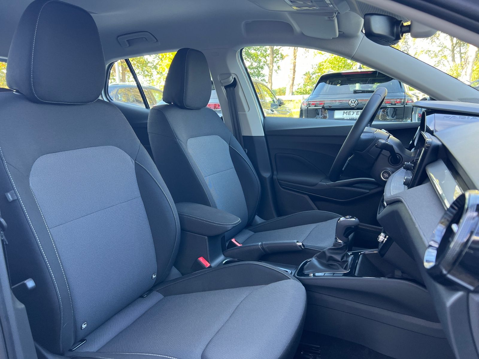 Fahrzeugabbildung SKODA Fabia Selection 1.0 TSI DSG *LED, SmartLink, Kam