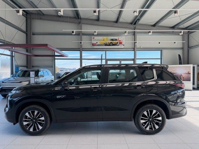 Mitsubishi Plug-in Hybrid Outlander - Bild 3