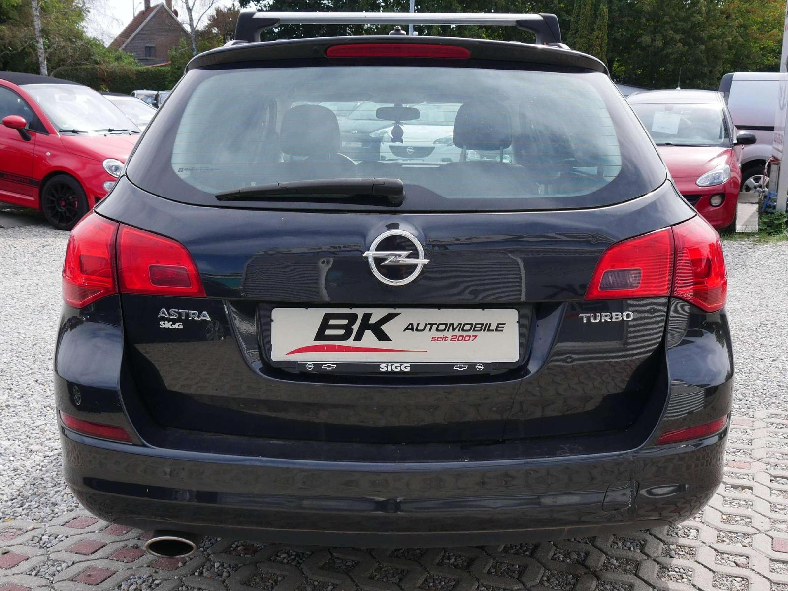 Opel Astra 2011 — engine 1.364 cm³, 140 HP (103kW)