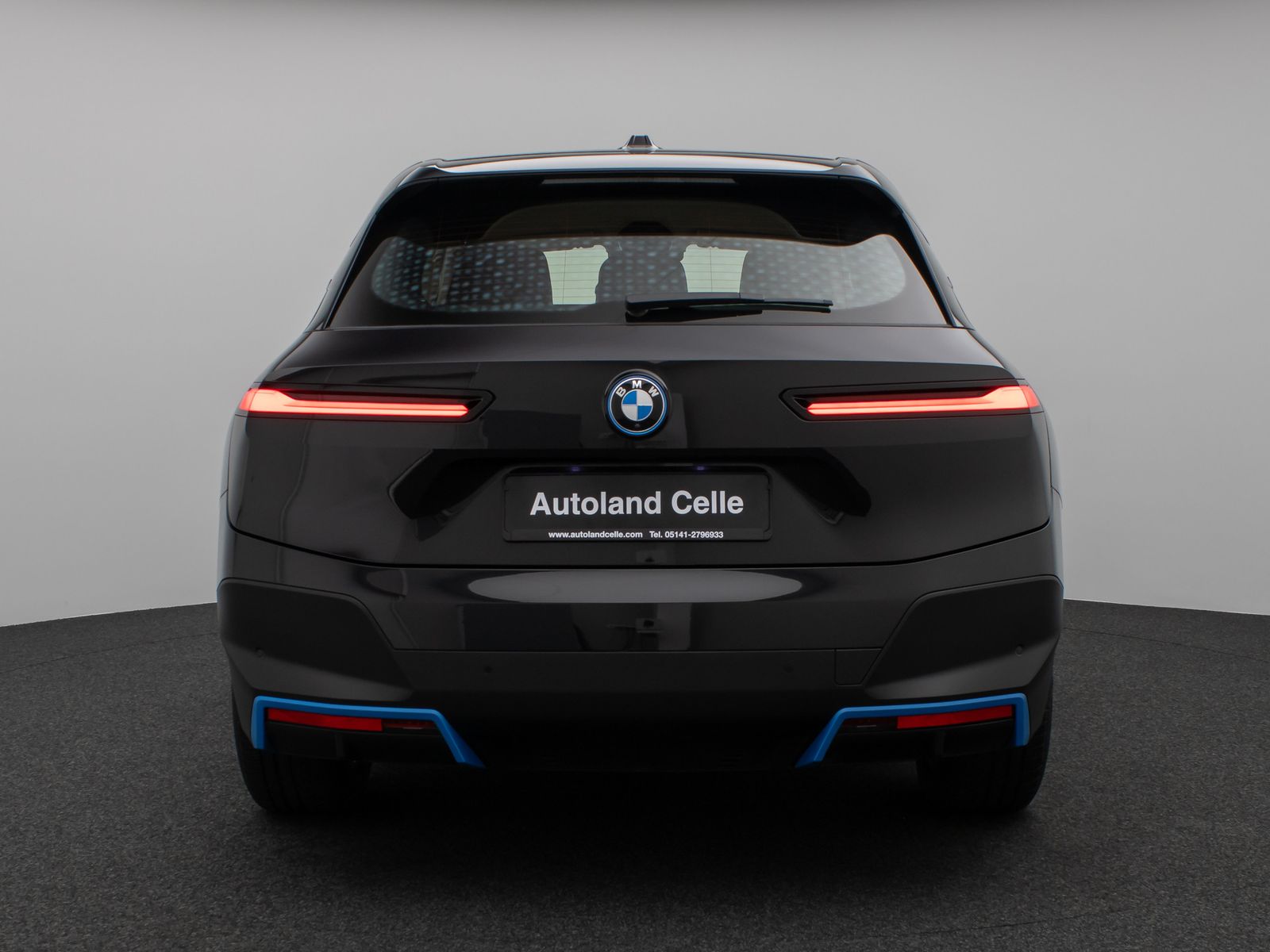 Fahrzeugabbildung BMW iX xD50 360°H/K DAB ACC SoftCl ACC Komfort 21Zol