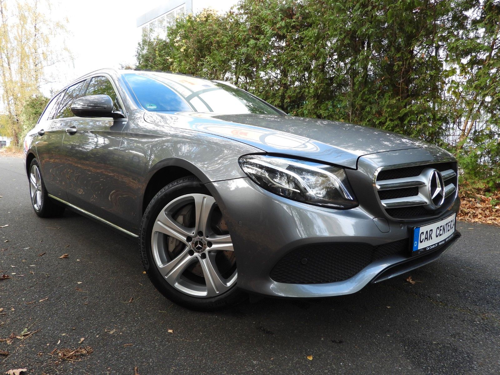 MERCEDES-BENZ E -Klasse 350 T-Modell 4Matic*1-H*el.SD*Kamera*