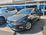 Volkswagen Polo VI Highline /TÜV Neu/II Hand/DSG/Parkpilot/ - Volkswagen Polo: Ii