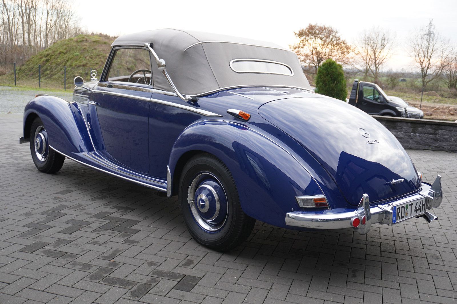 Fahrzeugabbildung Mercedes-Benz 220 A Cabriolet