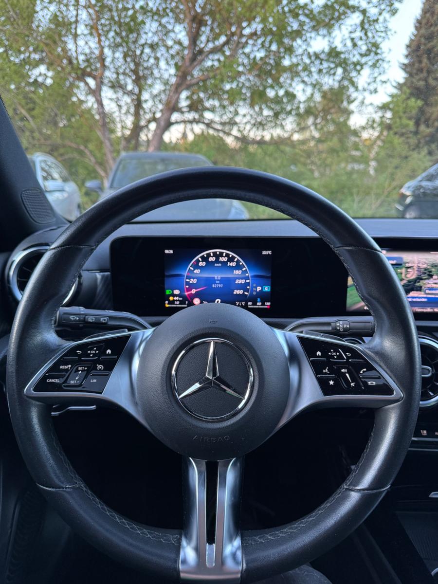 Mercedes-Benz A 180 d Automatik, Pano