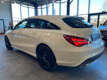 Mercedes-Benz CLA 180 Shooting Brake *NAVI*PDC*TEMPOMAT*