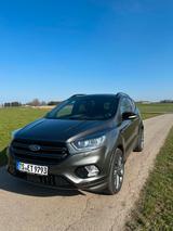Ford Kuga 2,0 EcoBoost 4x4 ST-Line Automat ST-Line - Ford Kuga: Von Privat