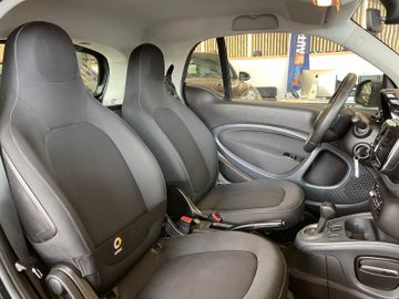 Smart ForTwo coupe 52kW *19%MwSt*MFL*NAVI*SHZ*