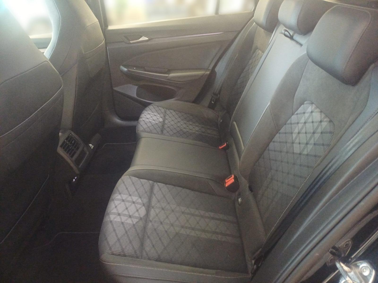 Volkswagen Golf Variant R-Line *SHZ*KAMERA*LED*APP CONNECT*, миниатюра 9