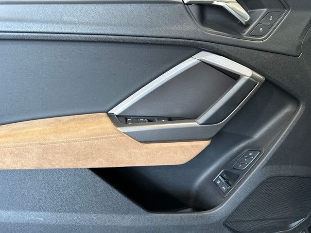 Q3 Sportback 45 TFSI e S LINE +MATRIX+PANO+NAVI+