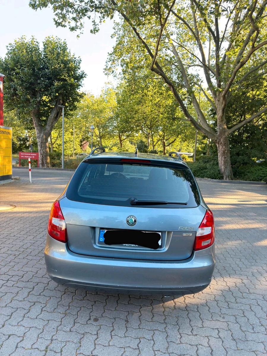 Skoda Fabia 2012 — photo 6