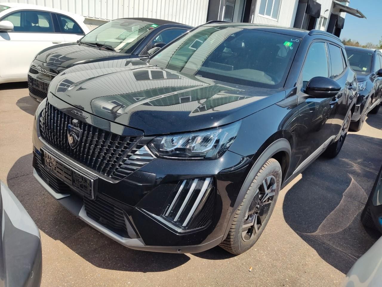 Fahrzeugabbildung Peugeot 2008 1.2T ALLURE 8-EAT NAVI/LED/VIRT./SPORT/SHZ