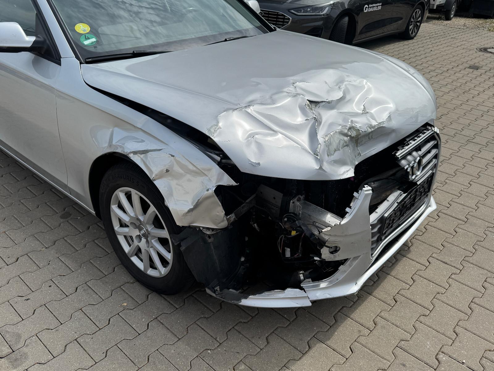 Audi A4 2013 — photo 8