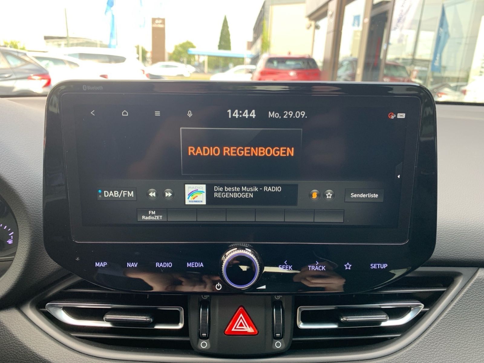 Fahrzeugabbildung Hyundai i30 1.0 T-GDI Connect & Go Navi LED