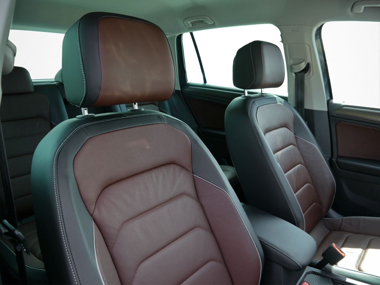 Volkswagen Tiguan - Bild 10