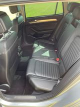 Volkswagen Passat 2.0 TSI OPF 140kW DSG Elegance Elegance - Volkswagen Passat mit Benzin-Antrieb: Kombi, 2.0