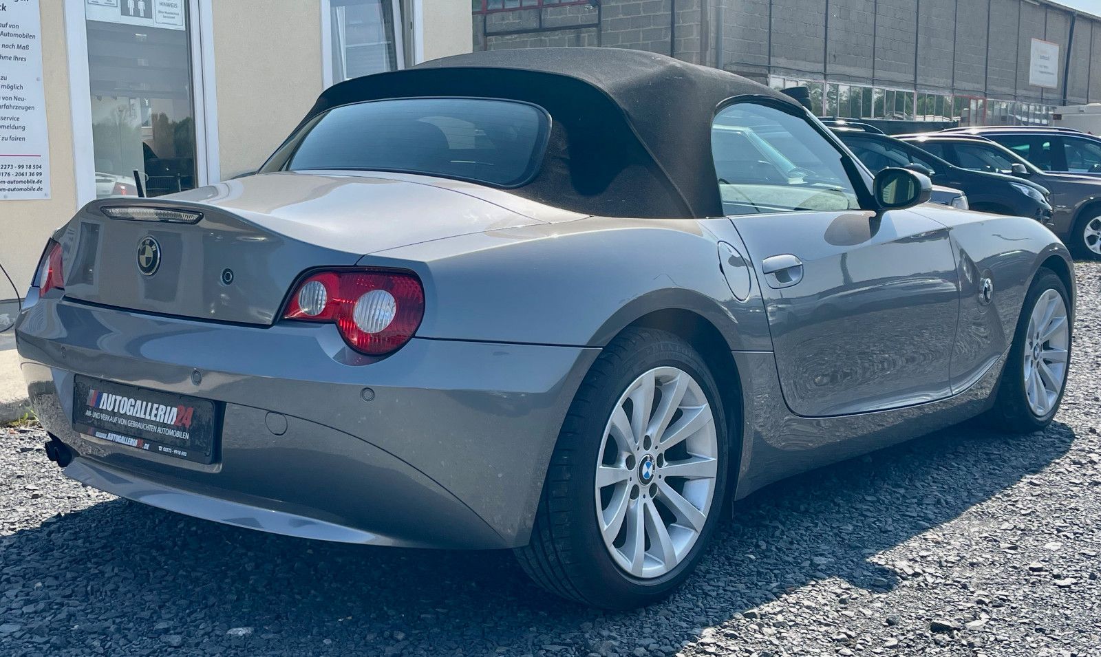 Fahrzeugabbildung BMW Z4 Roadster 2.2i Aut. Leder PDC Klima SPORTLENK